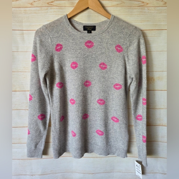 Charter Club 100% Cashmere Lipstick Lips Crewneck Sweater Gray Pink Medium - Picture 6 of 13